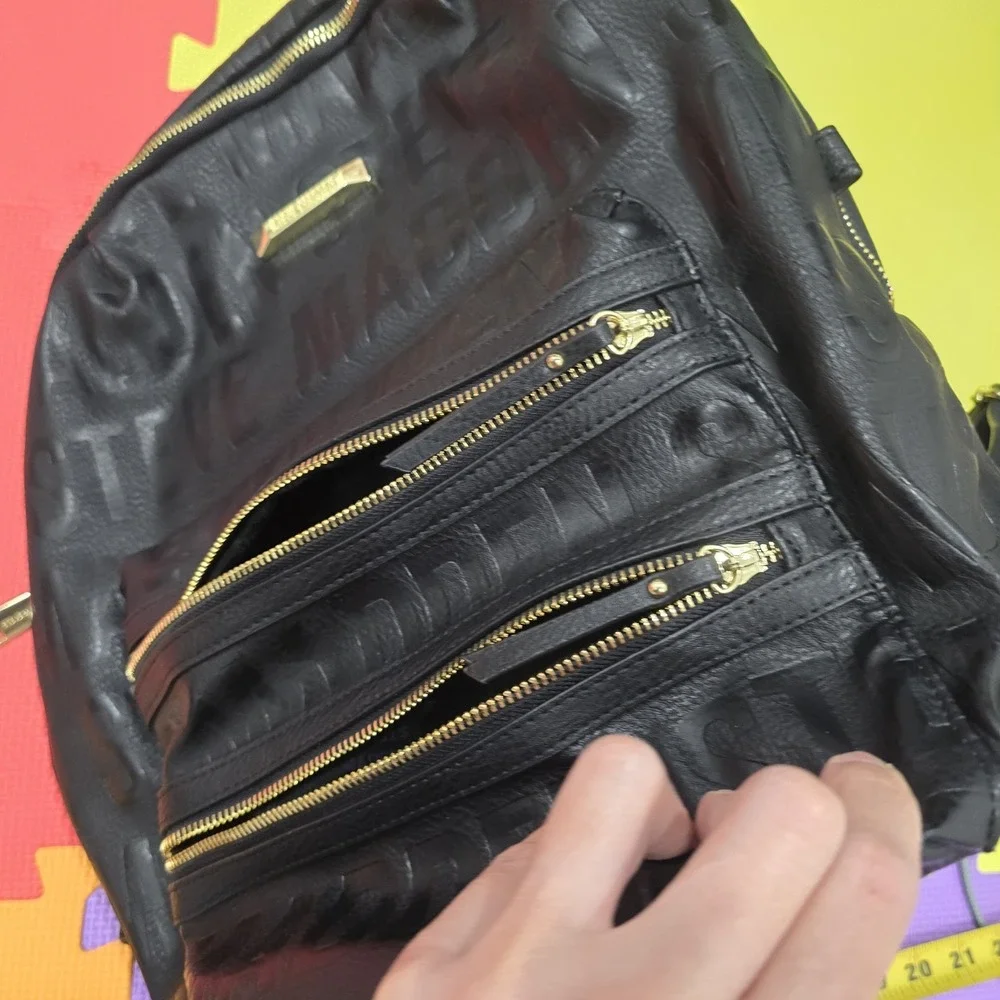 Steve‎ Madden Black Pebbled Vegan Leather Backpack Embossed Logo Gold...
